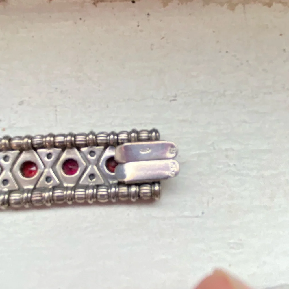 ❤️‍🔥2XHP❤️‍🔥VTG Gothic 925 Silver and Red Stone Bracelet - Picture 5 of 14